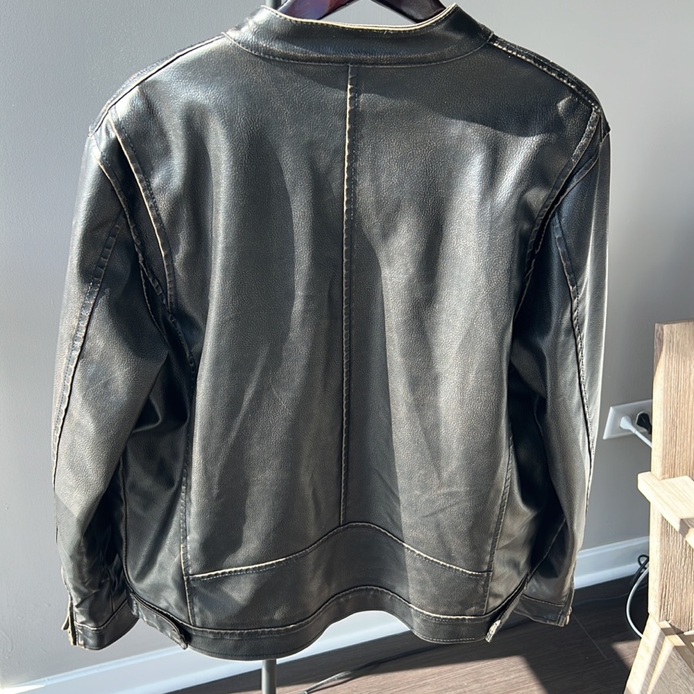 Guess Jacket - Picture 2 of 6